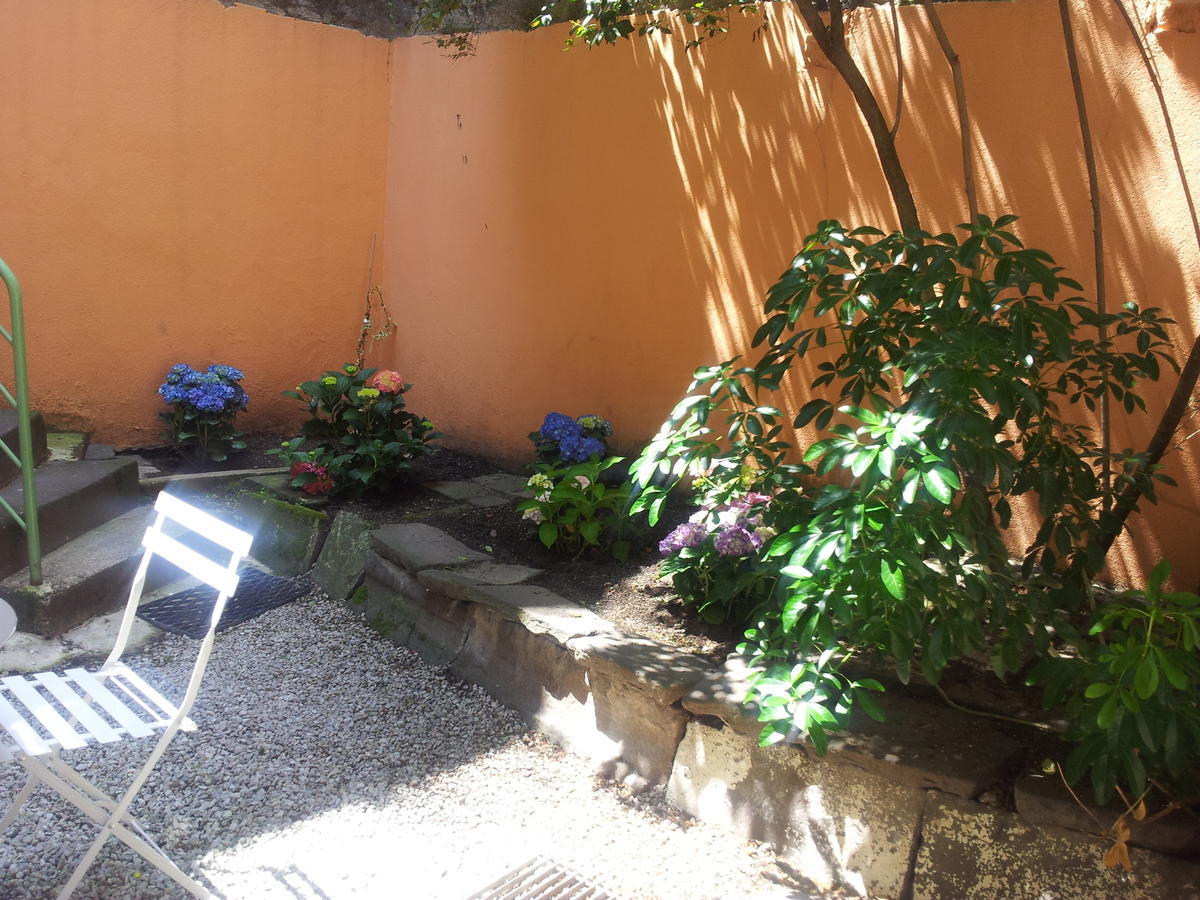 Le Petit Siam : Le Calme En Centre Hotel *