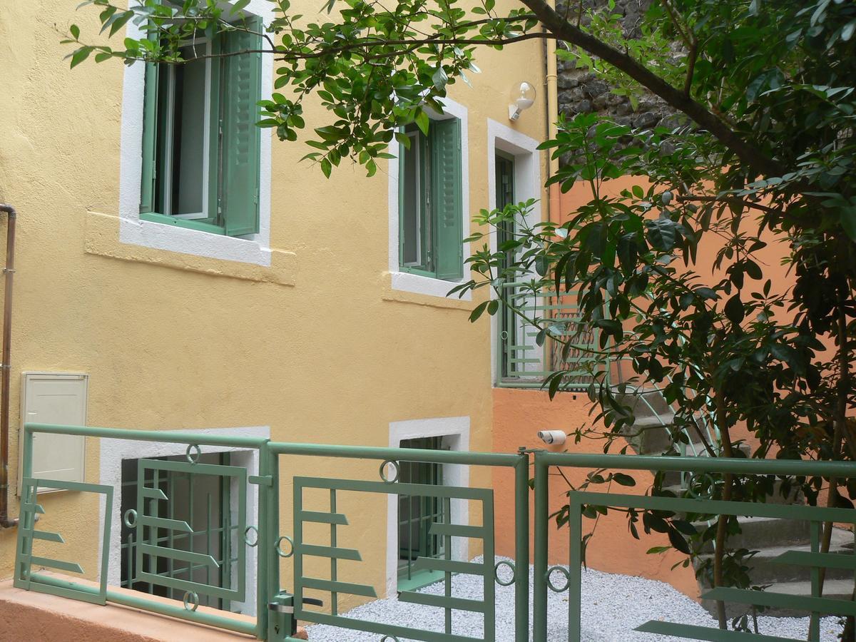 Le Petit Siam : Le Calme En Centre Hotel *